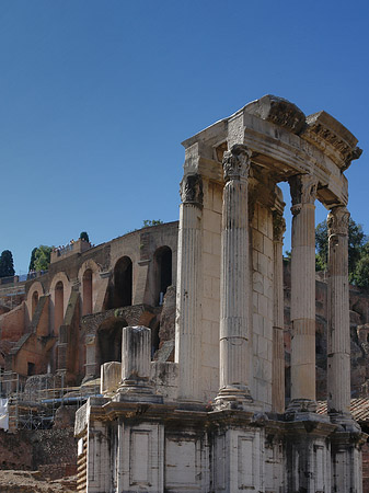 Tempel der Vesta Fotos