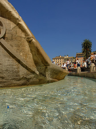 Foto Schiff im Barcaccia Brunnen