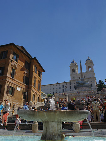 Foto Kirche und der Barcaccia Brunnen