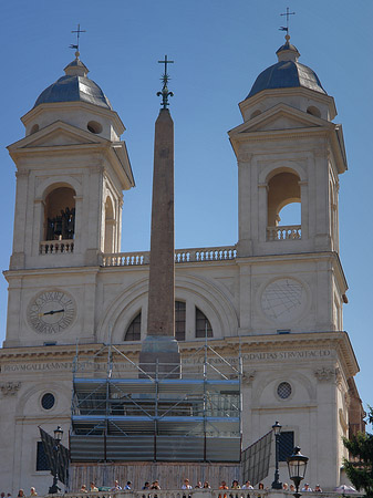 Foto Kirche mit Obelisk - Rom