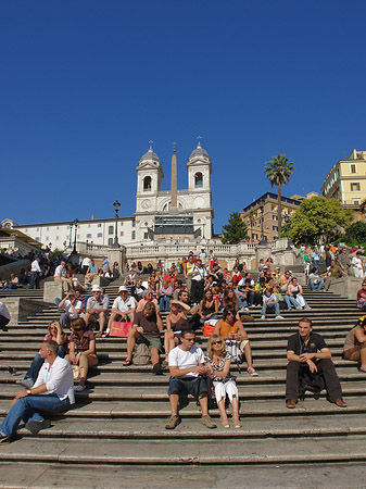 Treppe mit Kirche