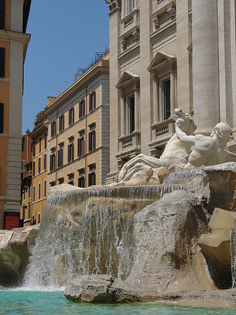 Foto Statuen am Trevibrunnen - Rom