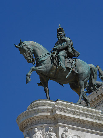 Bronzestatue von Victor Emmanuel