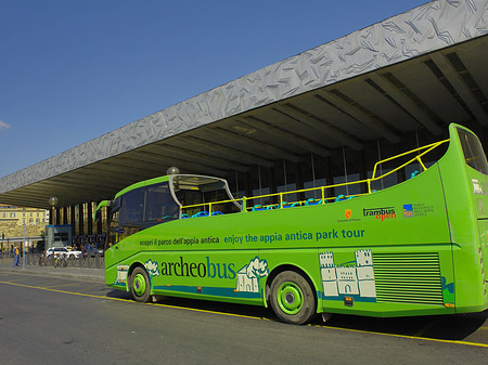 Fotos Bus am Bahnhof