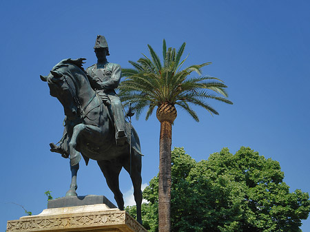 Statue von Carlo Alberto Foto 