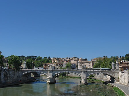 Ponte Vittorio Emanuele II