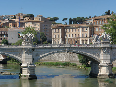 Ponte Vittorio Emanuele II Foto 