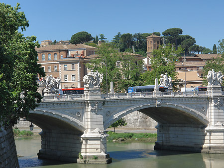 Ponte Vittorio Emanuele II Fotos