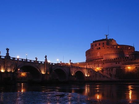 Foto Burg und Brücke - Rom