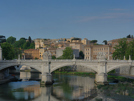 Fotos Blick zur Ponte Vittorio Emanuele II