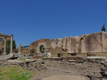 Basilica Aemilia Fotos