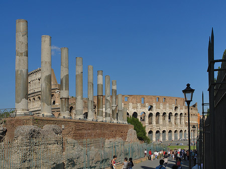 Fotos Kolosseum mit dem Forum Romanum