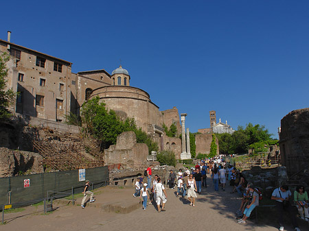 Foto Weg am Tempel - Rom