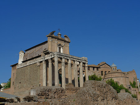 Fotos Tempel des Antoninus Pius und der Faustina