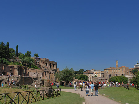 Weg ins Forum Romanum