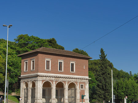 Gebäude am Circus Maximus