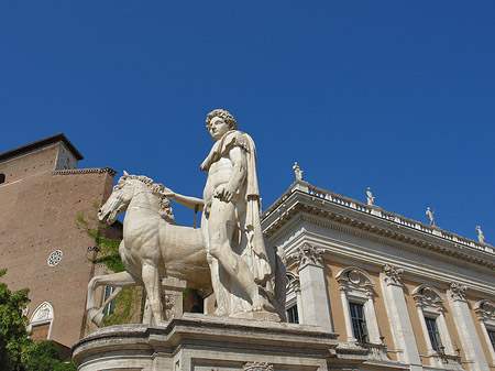 Statuen der Dioskuren Foto 