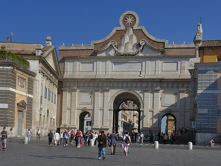 Foto Porta del Popolo mit Piazza