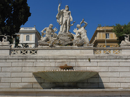 Fotos Neptun an der Piazza