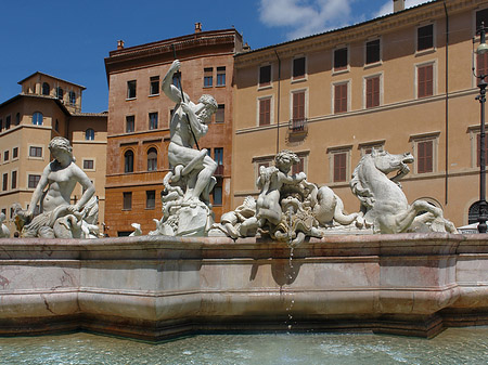 Neptunbrunnen Fotos