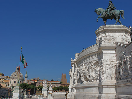 Foto Bronzestatue von Victor Emmanuel - Rom