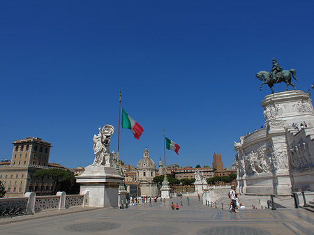 Foto Bronzestatue von Victor Emmanuel - Rom