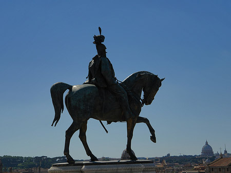 Bronzestatue von Victor Emmanuel